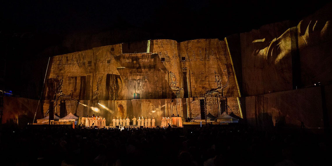 Opera Aida con le scene di Danilo Coppola alla Cava la Beola di Monte
MontecreteseVB , anno 2019